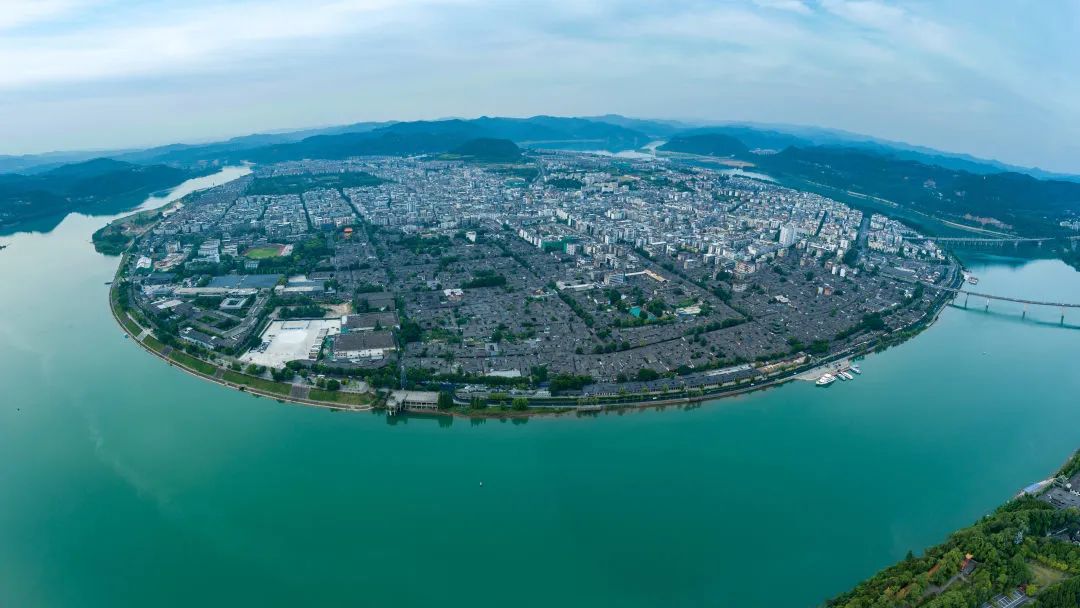 錨定目標(biāo)協(xié)同作戰(zhàn) | 信達(dá)電通閬中項(xiàng)目最新進(jìn)展來襲!